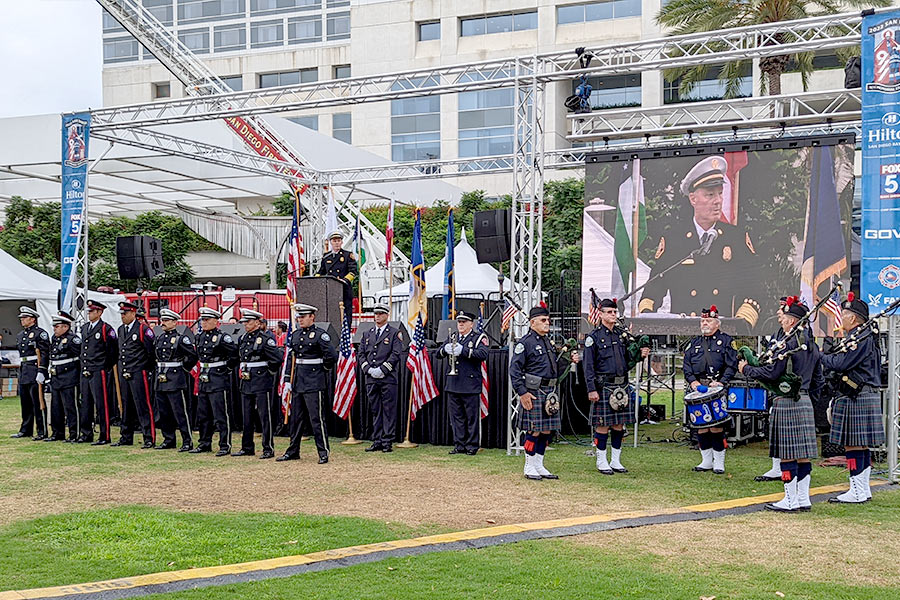 san-diego-firefighters-emerald-society-pipes-drums-2