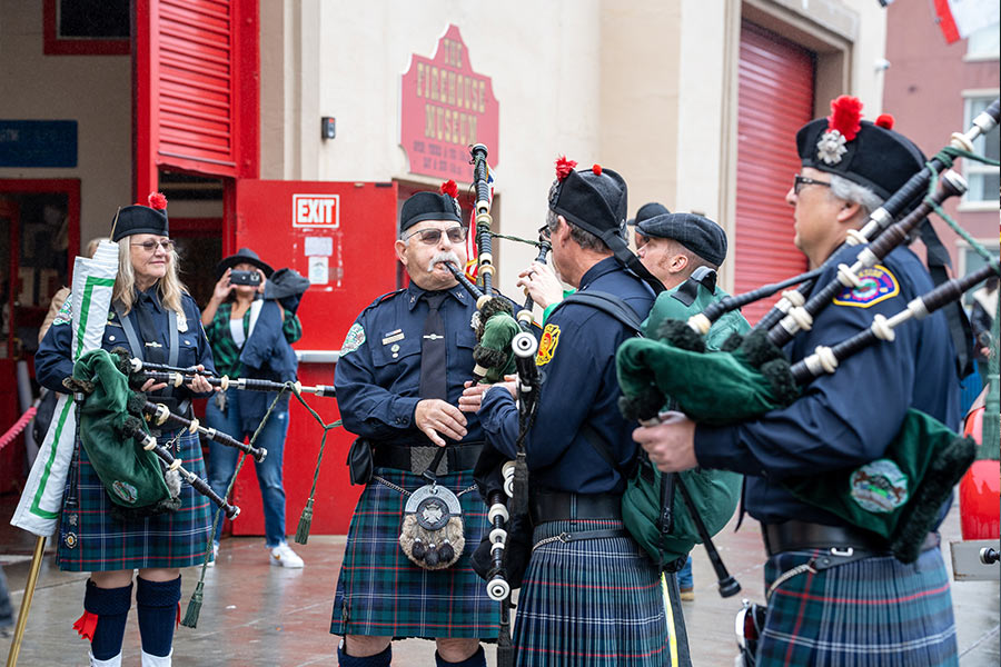 san-diego-firefighters-emerald-society-pipes-drums-5-firehouse-museum