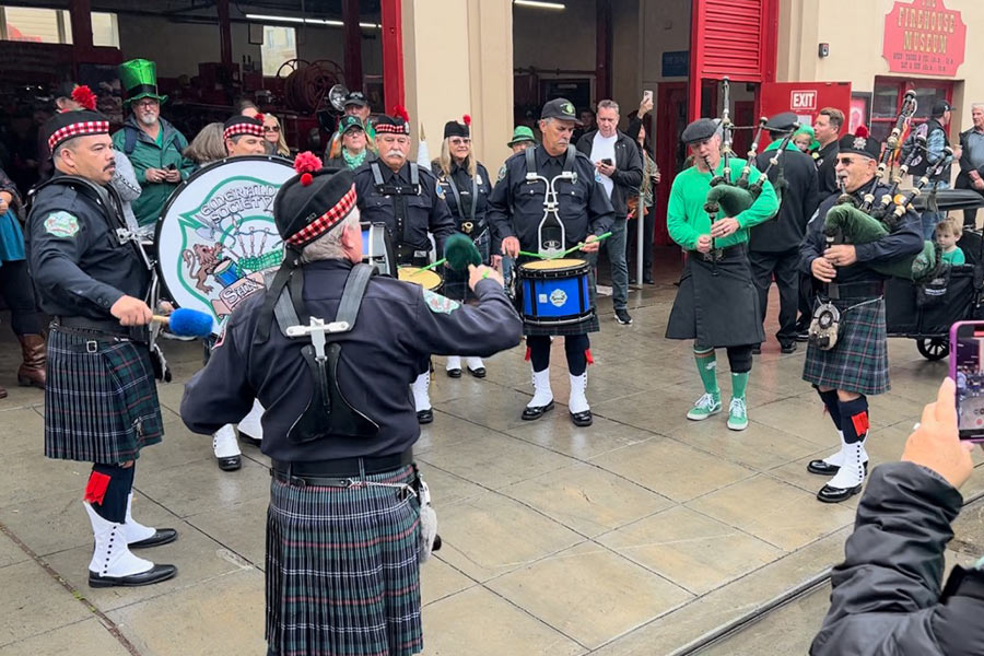 san-diego-firefighters-emerald-society-pipes-drums-7-firehouse-museum